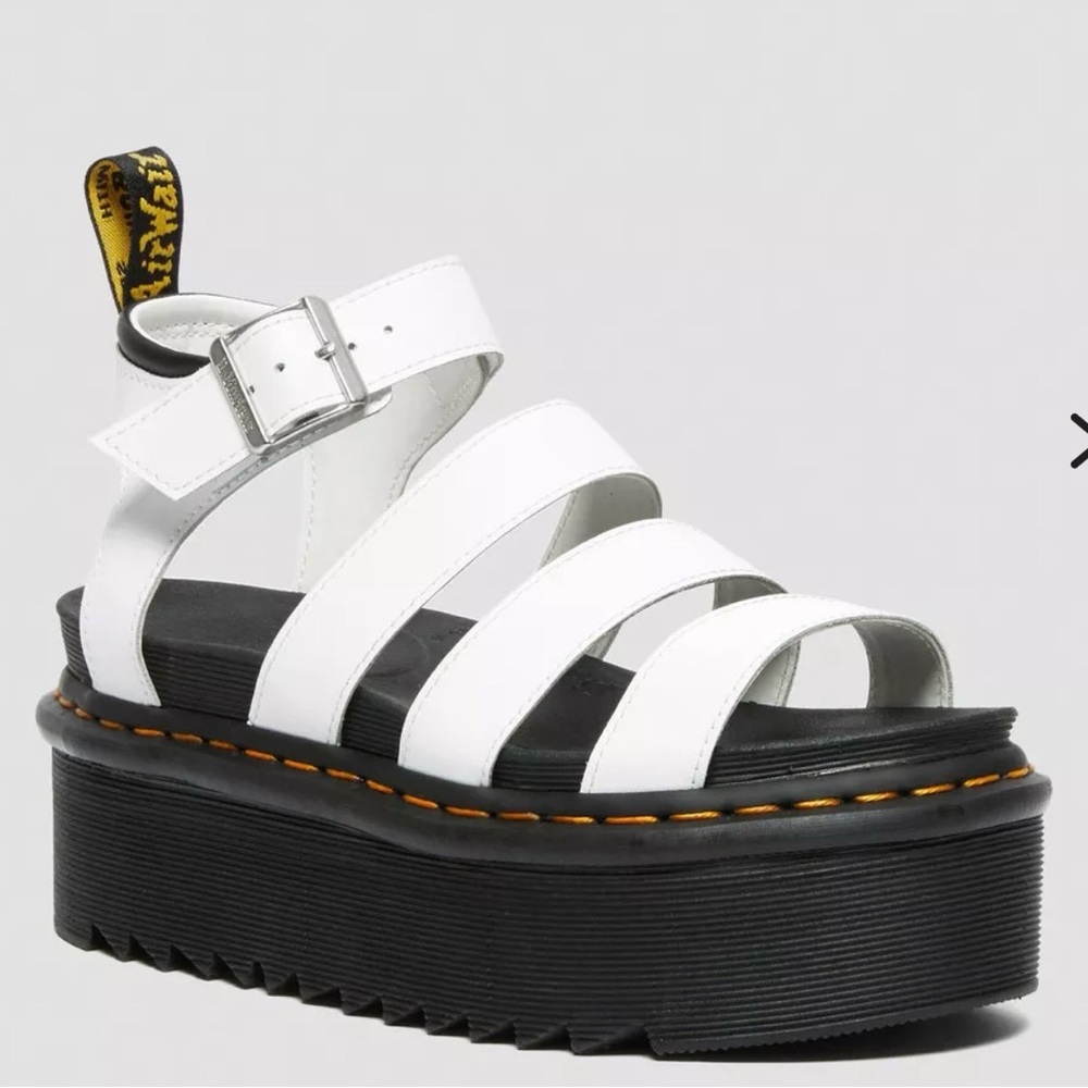 Dr. Martens BLAIRE HYDRO LEATHER PLATFORM STRAP SANDALS